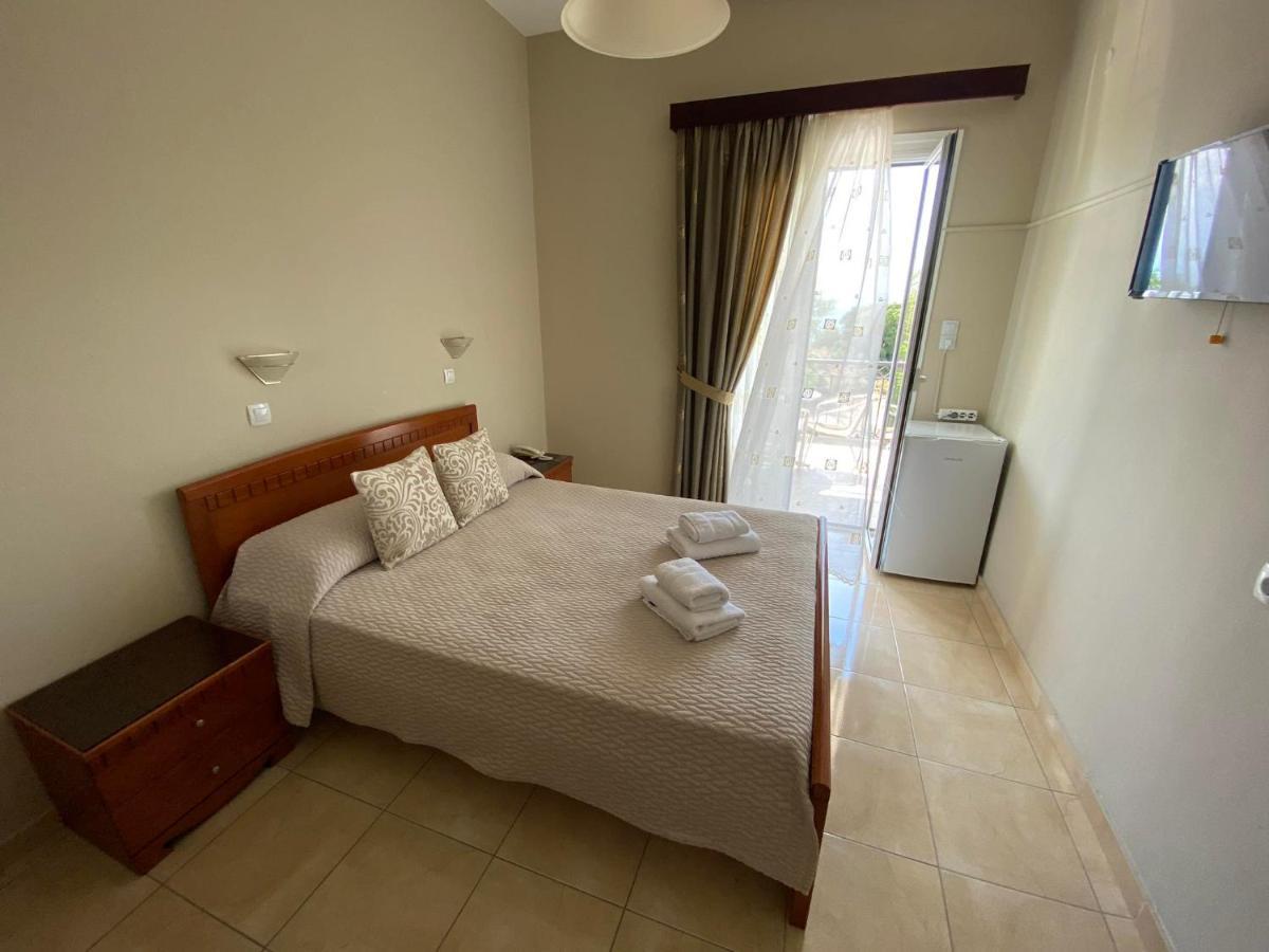 Hotel Pavlos - Studios 托隆 外观 照片